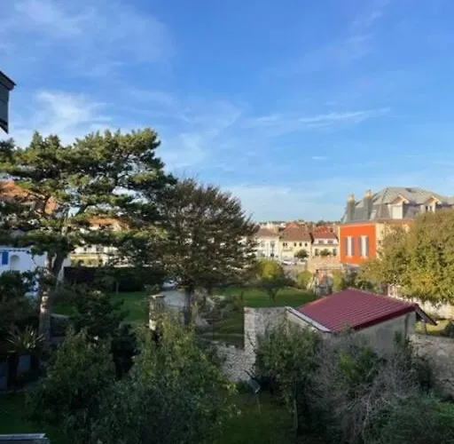 Grande Maison Proche Mer, Centre