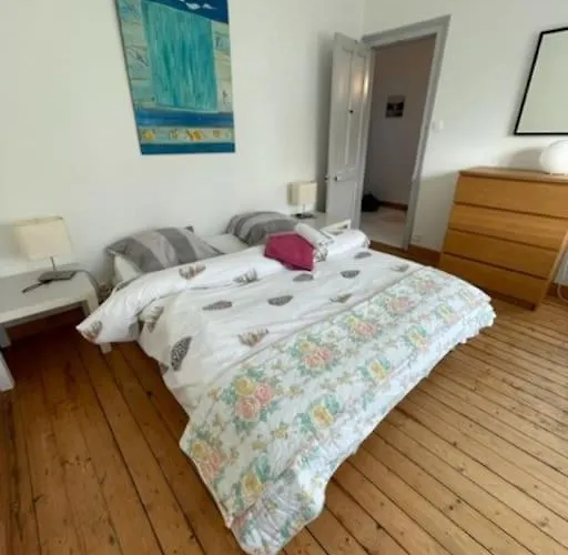 Grande Maison Proche Mer, Centre Ferienhaus *